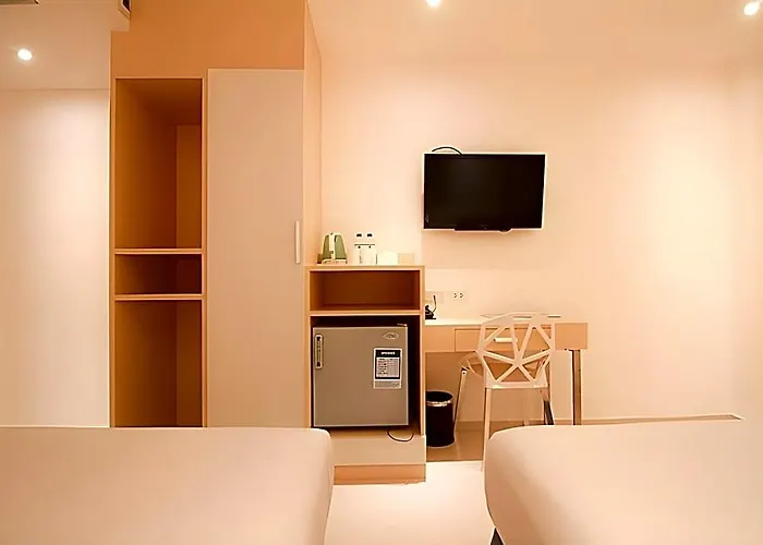 Stars Hotel